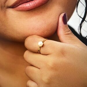 Brand new ANA LUISA pearl ring